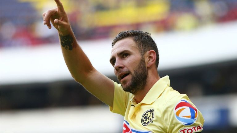 Miguel Layún, durante un juego con el América en 2014