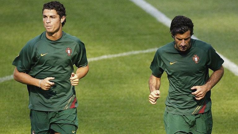 Cristiano Ronaldo y Figo, en un entrenamiento con la selección de Portugal