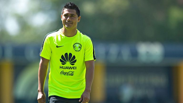 Osvaldito Martínez en entrenamiento con América