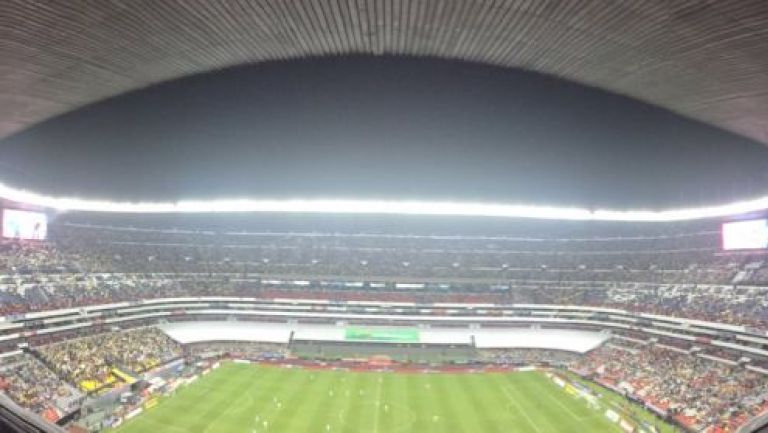 Imagen panorámica del Azteca durante el partido contra León