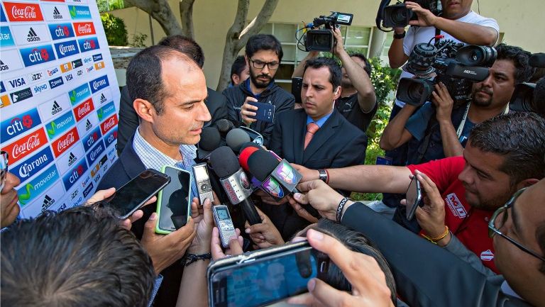 Guillermo Cantú comparece ante los medios en el tema del Tri