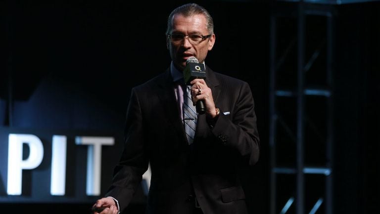 José Luis Higuera, en presentación de Chivas TV