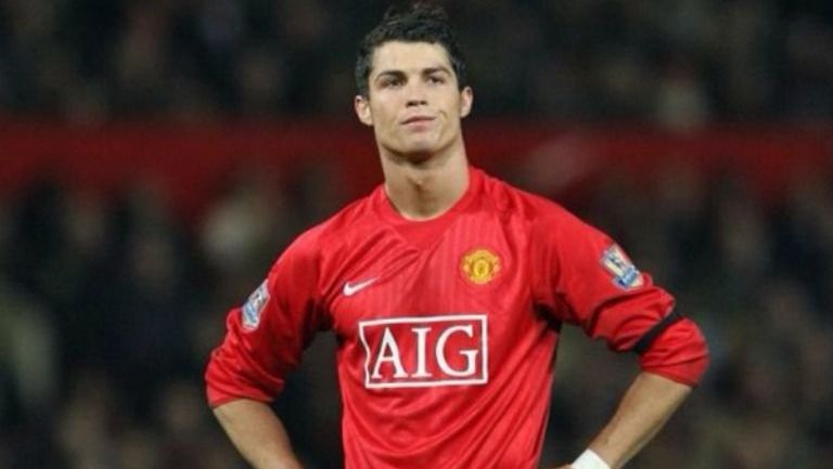 Cristiano Ronaldo porta la playera del Manchester United