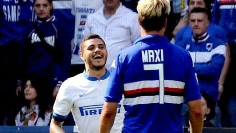 Maxi López y Mauro Icardi, futbolistas argentinos, durante un partido