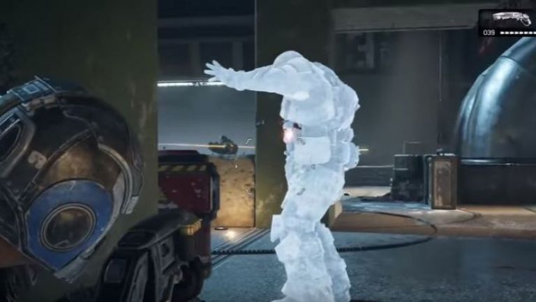 Pistola de hielo congela oponentes en Gears of War 4