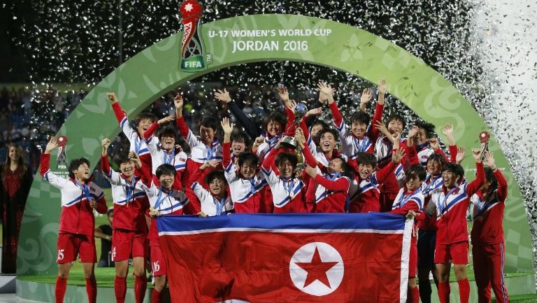 Las jugadoras de Corea del Norte celebran el título del Mundial Sub 17 Femenil