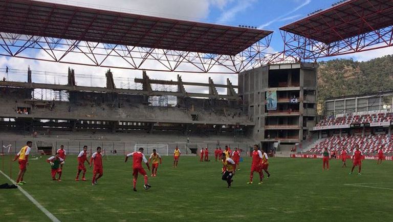 El Toluca entrena en el Nemesio Diez, que todavía está en remodelaciones