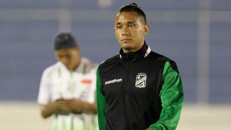 Paúl Burton en un partido del Oriente Petrolero