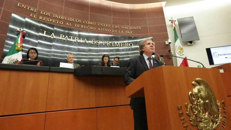  Luis Almagro habla en el Senado de la República
