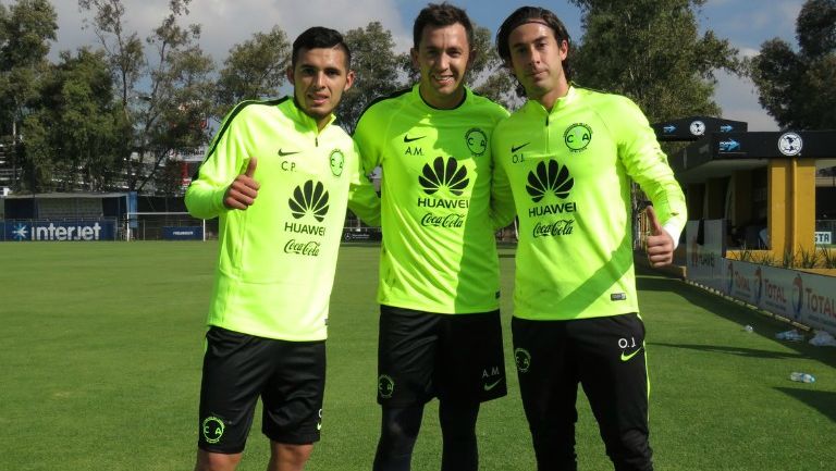 Marchesín, Jiménez y Paredes posan en Coapa previo al C2017