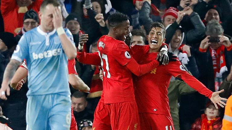 Roberto Firmino celebra su gol anotado frente al Stoke City