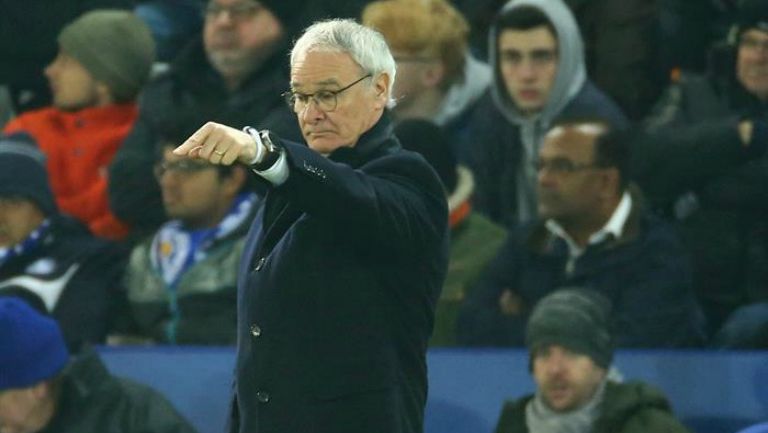 Claudio Ranieri durante un partido del Leicester