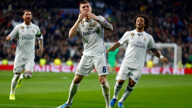 Kroos celebra su anotación contra el Nápoles en Champions