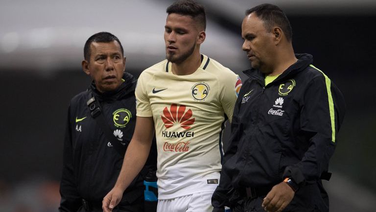 Bruno Valdez sale lesionado de un partido del América