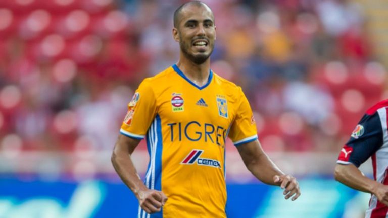 Pizarro, durante un partido de Tigres