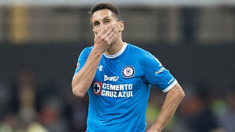 Chaco Giménez lamenta una falla de Cruz Azul en el juego frente al América