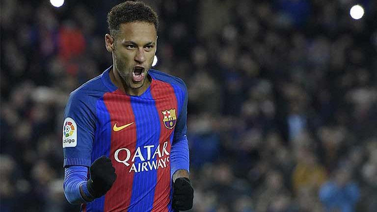Neymar festeja un gol con Barcelona 