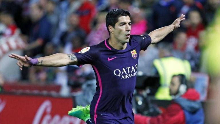 Suárez celebra el primer tanto del encuentro