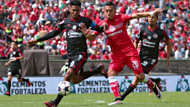 Juan Carlos Valenzuela y Fernando Uribe durante el A2016