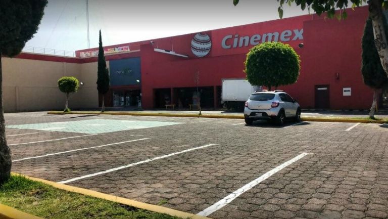 Estacionamiento del Cinemex Tulpetlac
