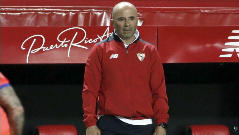 Sampaoli observa un partido del Sevilla 