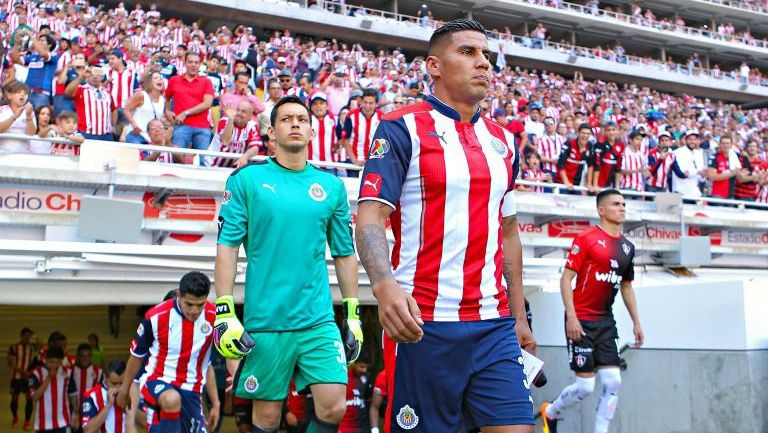 Carlos Salcido, previo a disputar el duelo entre Chivas y Atlas