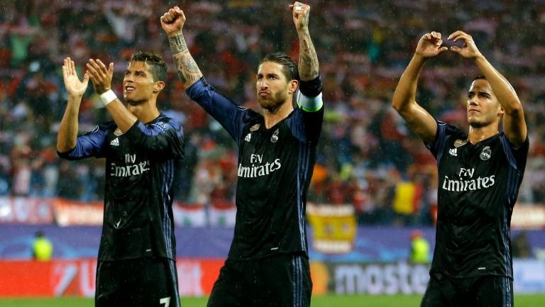 Cristiano, Ramos y Lucas Vázquez celebran en el Calderón