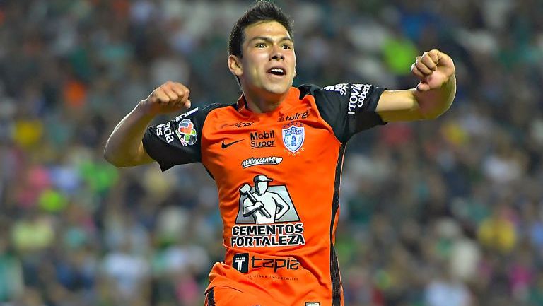 Lozano celebra un gol en el Nou Camp