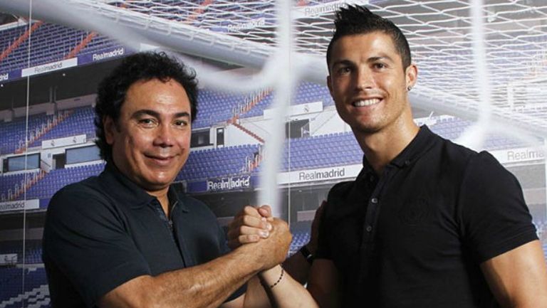 Hugo Sánchez y Cristiano Ronaldo se dan la mano