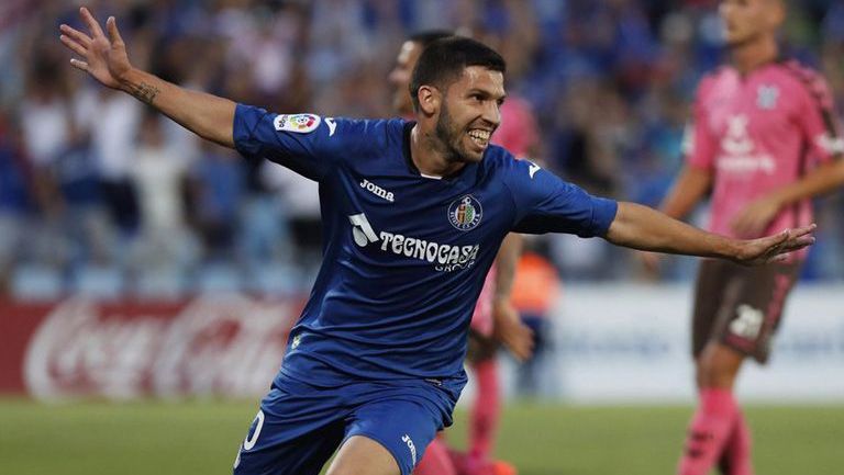 Daniel Pacheco celebra uno de sus goles contra el Tenerife