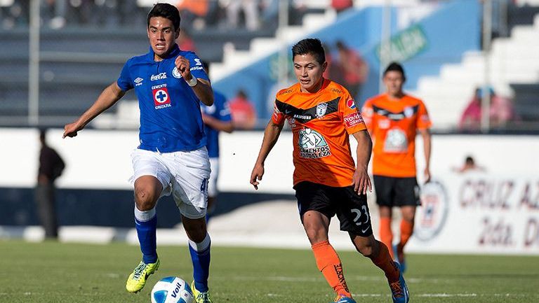 Diego Franco, durante un juego con Cruz Azul 