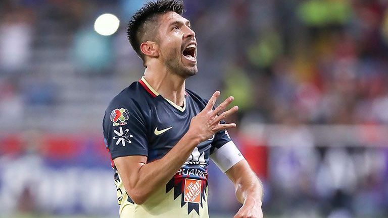 Oribe Peralta se muestra efusivo tras su gol contra Atlas