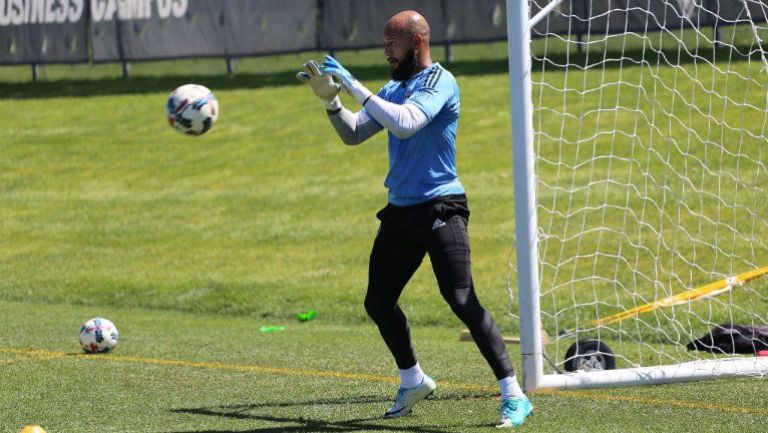 Tim Howard, durante un entrenamiento con Colorado