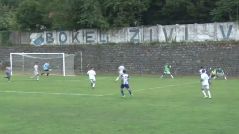 Partido del FK Bokelj en la Liga de Montenegro