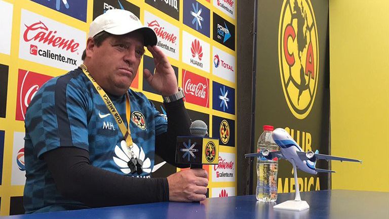 El Piojo, durante la conferencia de prensa del América