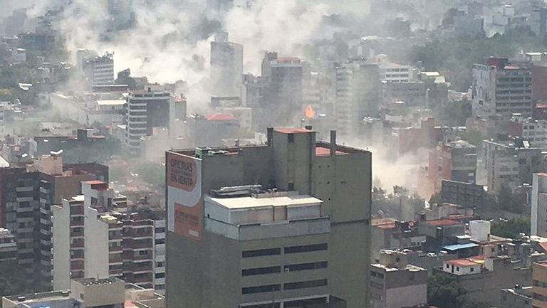 Edificios en la capital mexicana se derrumbaron por el terremoto
