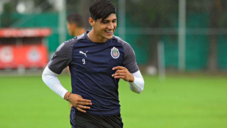 Pulido disfruta de un entrenamiento con Chivas 