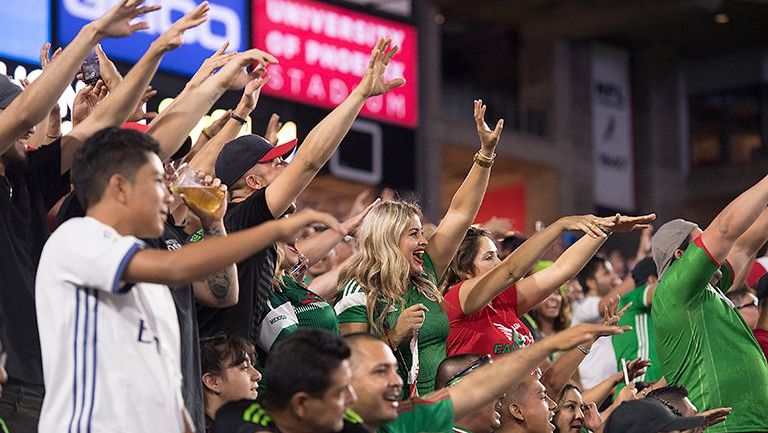 Afición realiza el grito de 'Eh pu...' en partido del Tri