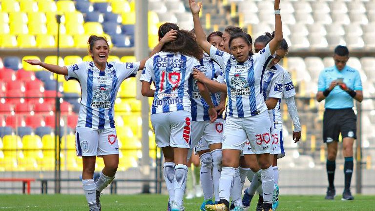 Tuzas festeja triunfo frente a las Águilas del América