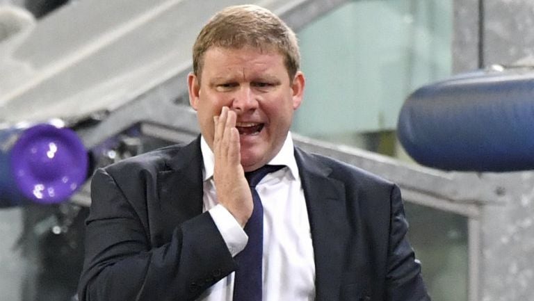 Hein Vanhaezebrouck en el partido frente al PSG