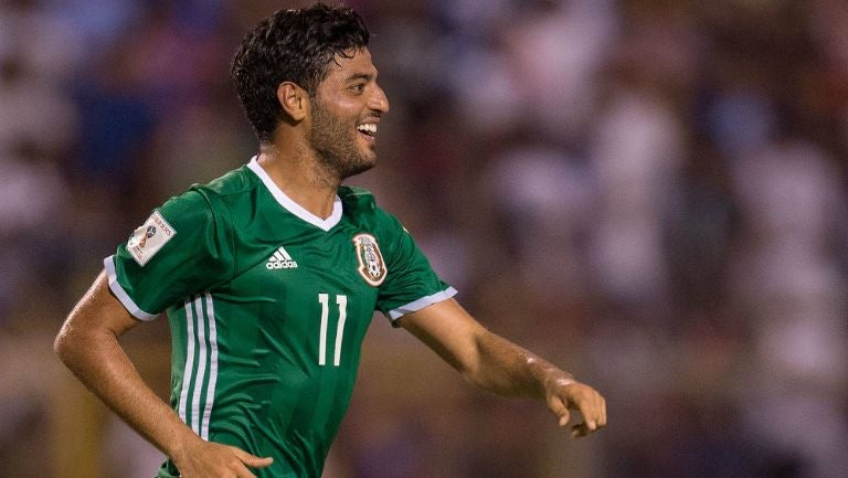 Carlos Vela celebrando un gol con la Selección Mexicana