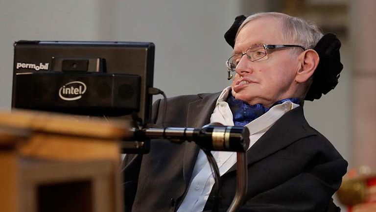 Stephen Hawking durante un evento