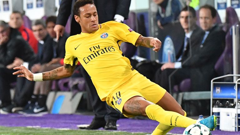 Neymar disputa un compromiso con el PSG en Francia 
