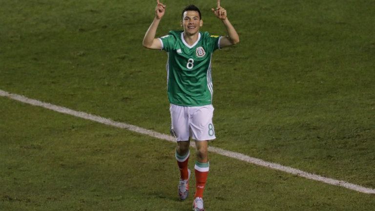 Hirving Lozano festeja gol con la Selección Mexicana