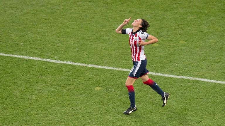 Tania Morales celebra su gol olímpico frente al América