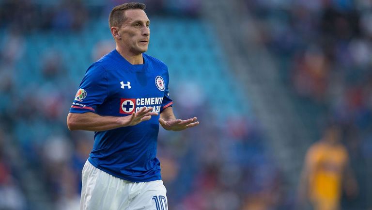 Chaco Giménez durante un partido de Cruz Azul