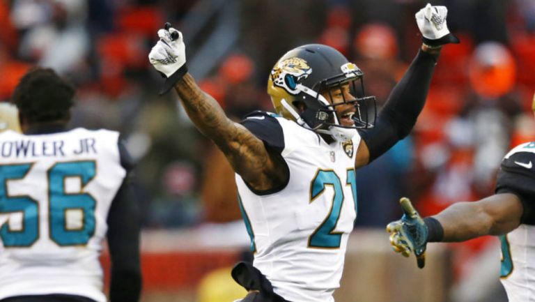 Bouye celebra triunfo de Jaguars