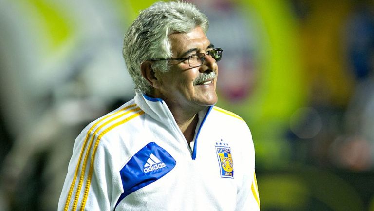 Tuca Ferretti, durante un partido con Tigres