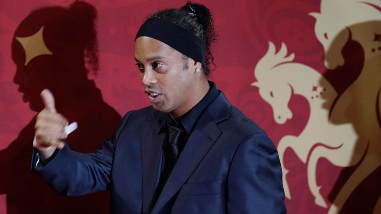 Ronaldinho, previo a sorteo para Rusia 2018