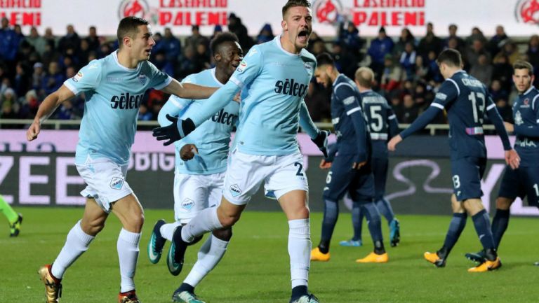 Sergej Milinkovic-Savic festeja gol con la Lazio